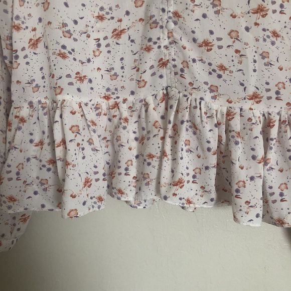 Harper Wren Floral Crop Blouse Size Medium - Picture 5 of 12